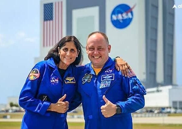 Sunita Williams: स्पेस स्टेशन में फंस गईं सुनीता विलियम्स, जानिए…