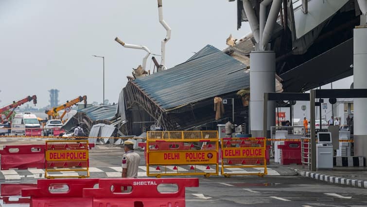 Delhi IGI Airport Accident terminal 1 suspends number of flights spicejet IndiGo Airlines