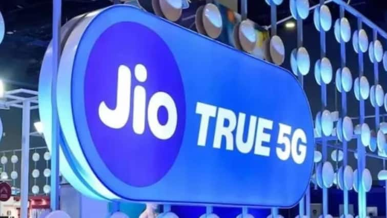 Jio Plans Rate Hike: जियो यूज़र्स के लिए आई बुरी ख़बर, कंपनी ने बढ़ाई इन टैरिफ प्लान्स की कीमत