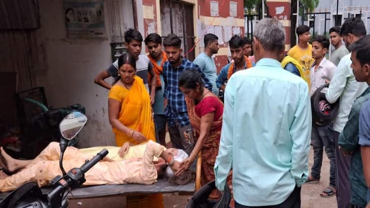 Nawada News More than 12 people injured due to wall collapse in Bihar ann