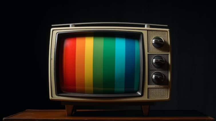 First Colour TV price in india launched in 1954 know how revolution of tv changed in 96 years