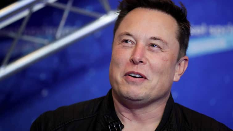 Elon Musk and Vinod Khosla Clash Over AI Generated Image and California Land Dispute