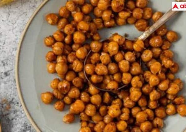 Eating roasted chickpeas with the skin provides numerous health benefits