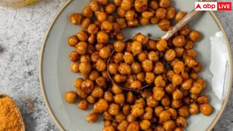 Eating roasted chickpeas with the skin provides numerous health benefits