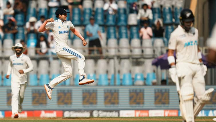 IND vs NZ 3rd Test Day 3 Live: जीत के करीब भारत, खस्ता हाल में न्यूजीलैंड; क्लीन स्वीप का खतरा टला? 