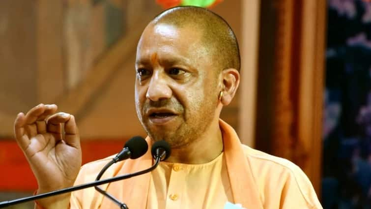 Krishi Bharat Pradarshani CM Yogi Adityanath Says Lots of opportunities in agriculture field