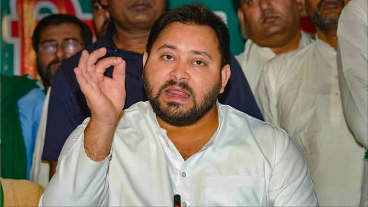 Bihar Politics Rjd Leader Tejashwi Yadav Hit Back at Congress Akhilesh Prasad Singh